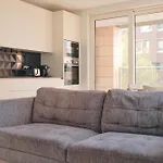 Luxury Apartment With Private Balcony In Zone 1